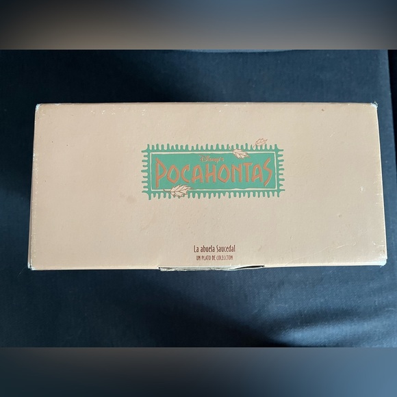 Disney Pocahontas with Grandmother Willow 3D Decorative Plate - Picture 5 of 9